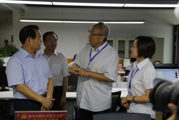 省委常委、西安市委书记魏民洲莅临四腾环境调研指导工作