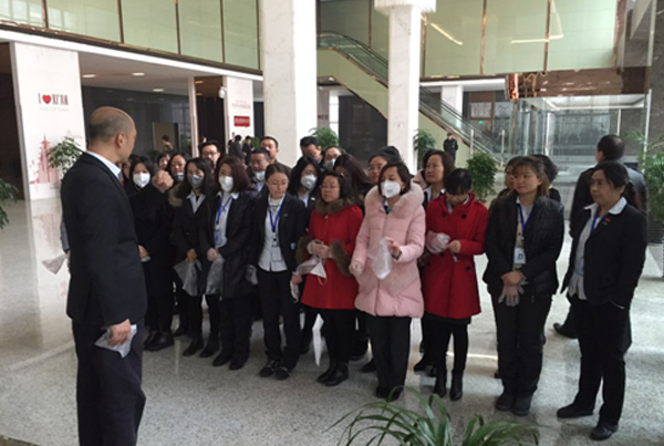 “烟头不落地，高新更美丽” ——西安四腾环境科技有限公司党总支捡拾活动报道